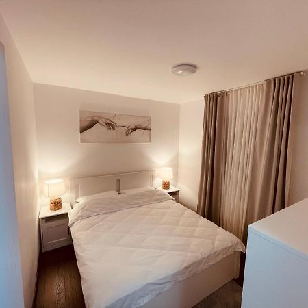 Twin Apartments 锡比乌 外观 照片