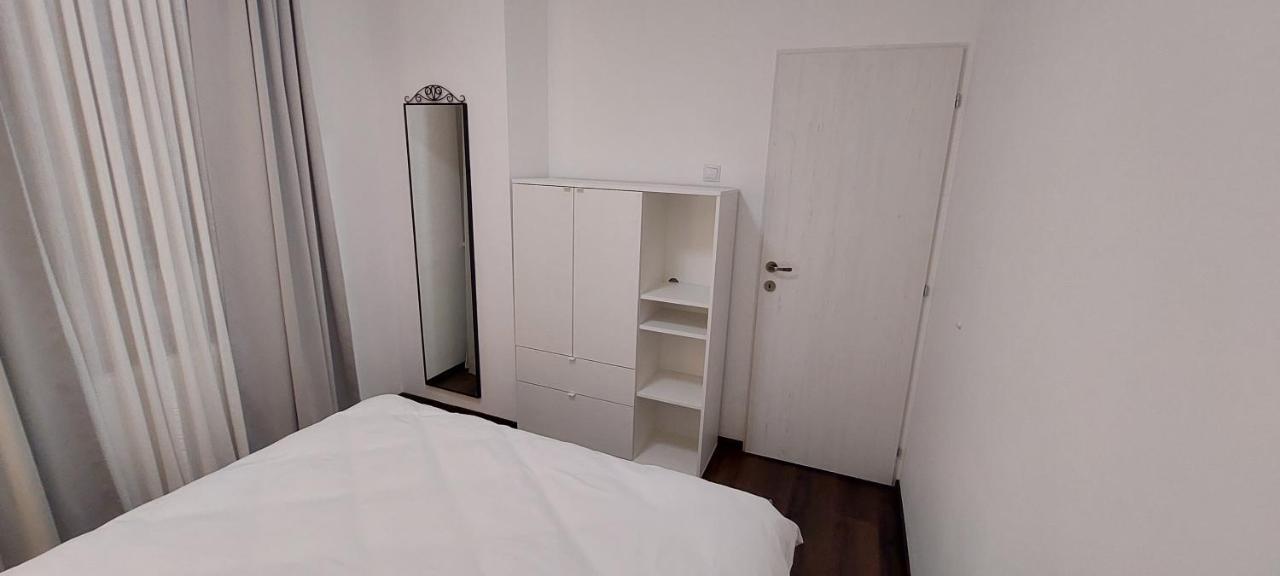 Twin Apartments 锡比乌 外观 照片